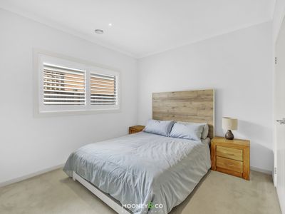 34 Crepe Avenue, Cranbourne West