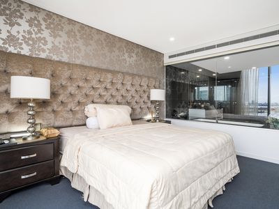 1908 / 96 Bow River Crescent, Burswood