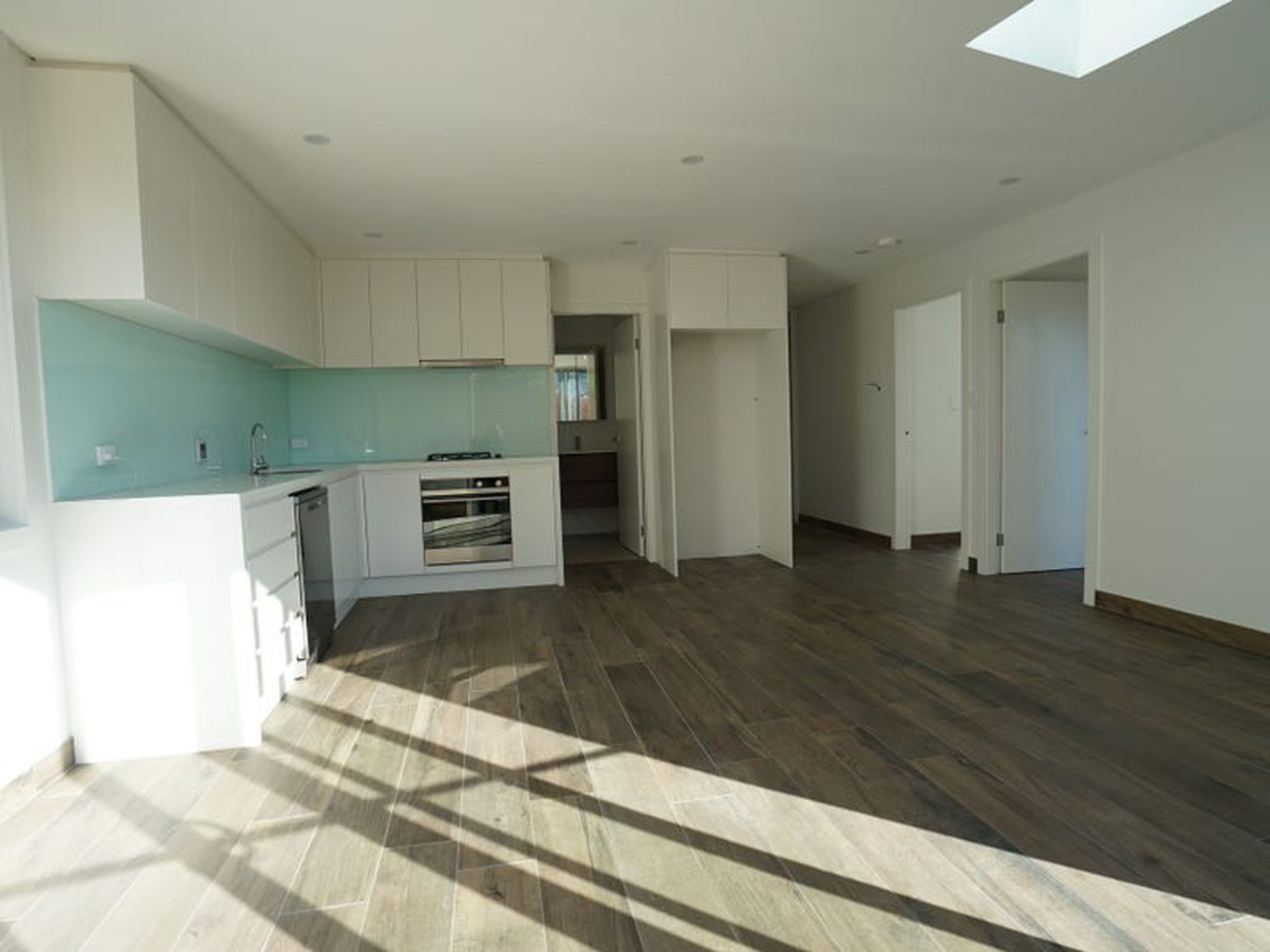 11A Blackwall Point Road, Chiswick