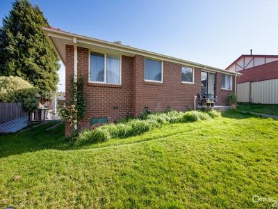 9 Prospect Hill Crescent, Dandenong North