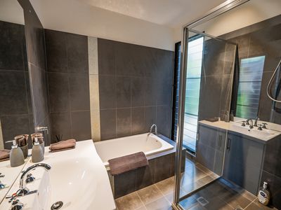 86 Gloucester Avenue, Hideaway Bay