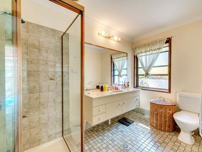 45 Blenheim Crs, Yamanto