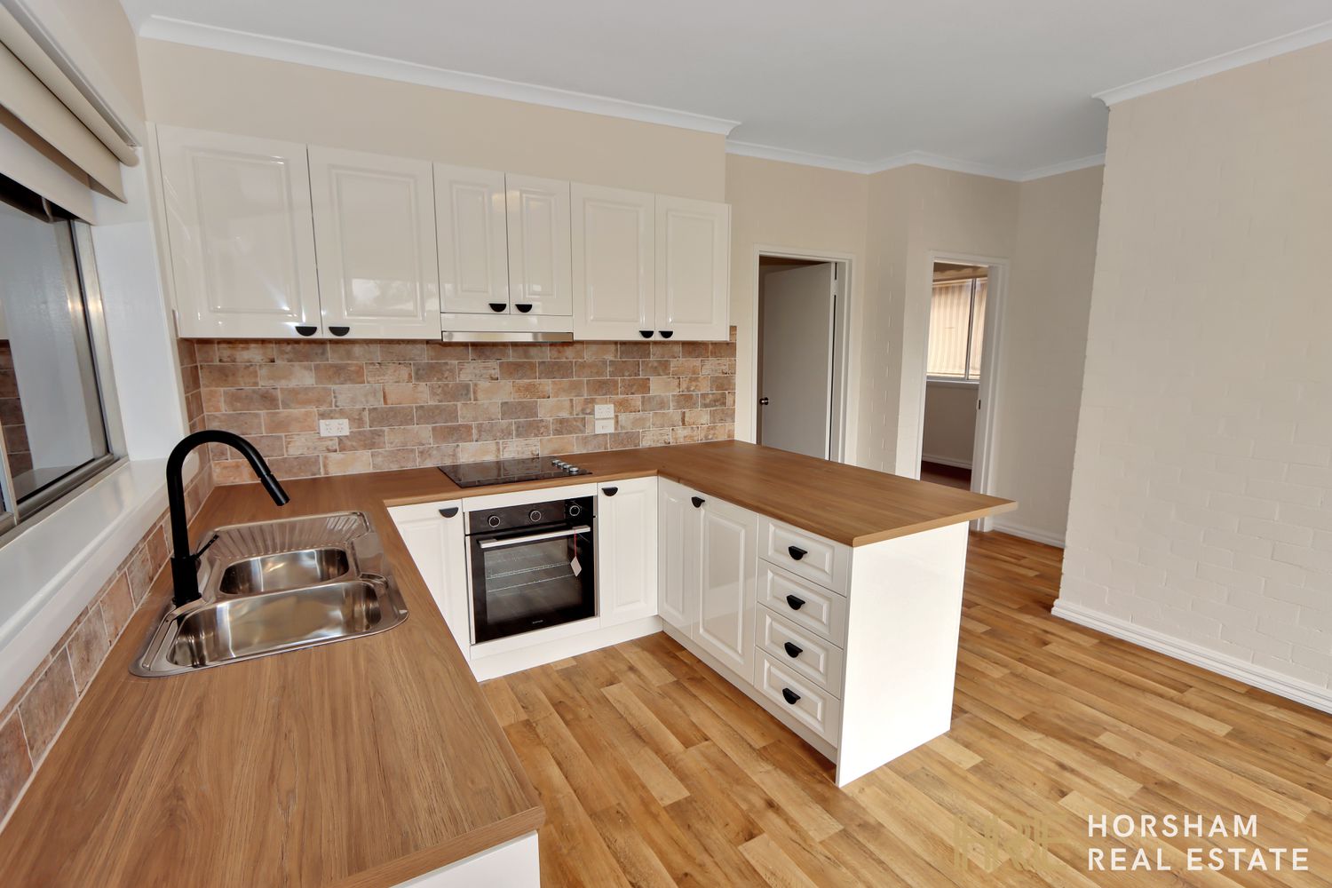 1 / 5 Wilson Street, Horsham