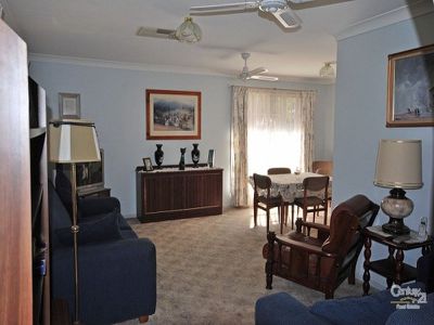 60 Websdale Drive, Dubbo