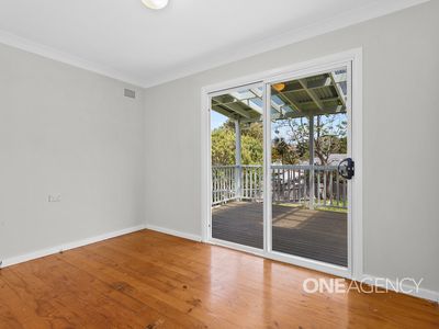 24 Gareema Ave, Koonawarra