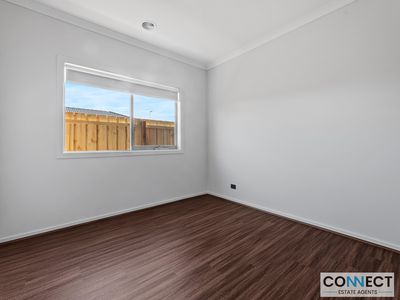 10 Yardi Way, Clyde North