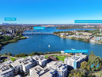 3 / 2 Bay Drive Meadowbank, Meadowbank