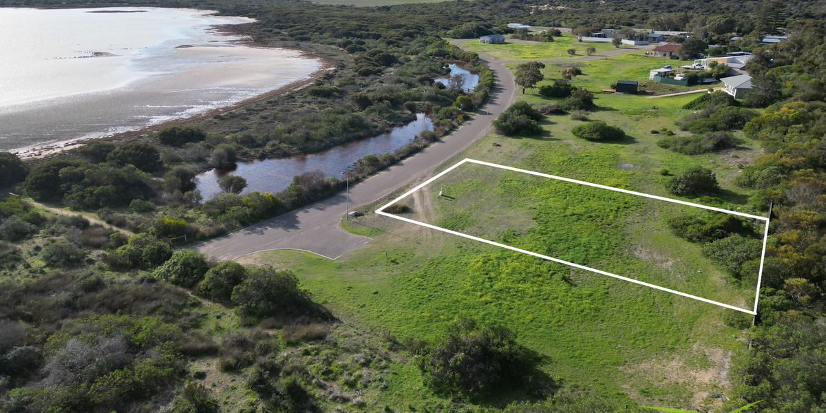 Build in the natural wonder of the Coorong