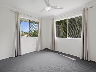 2 Marlane Court, Springwood