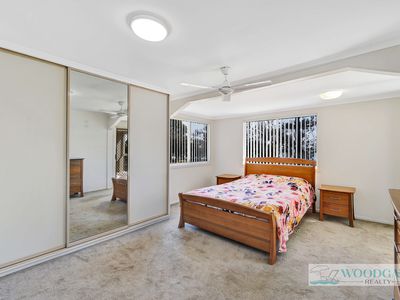 101 Esplanade, Woodgate