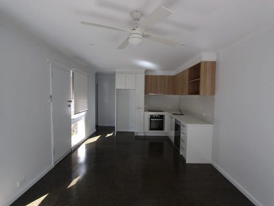 10 / 40-42 Calder Street, Manifold Heights