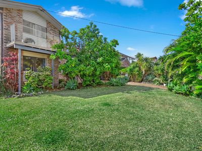 80 Lakeview Crescent, Forster