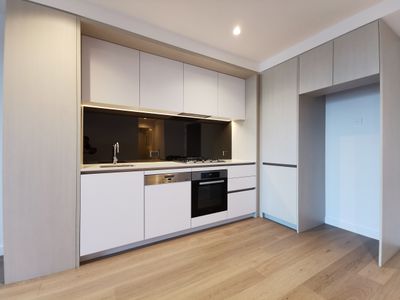 2010 / 628 Flinders Street, Docklands