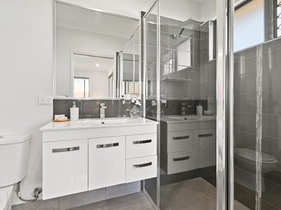 35 GALLERY DRIVE, Mount Sheridan