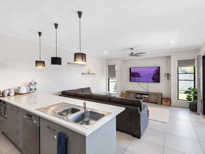 14 Samuel Walker Street , Baringa