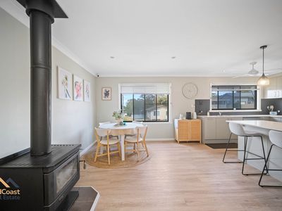 24 Surfview Avenue, Forster