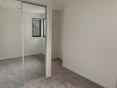 3 / 2 Kingsley Grove, Mount Waverley
