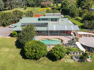 274 Sheaffes Road, Dombarton