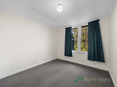 4 Fairway Avenue, Mount Beauty