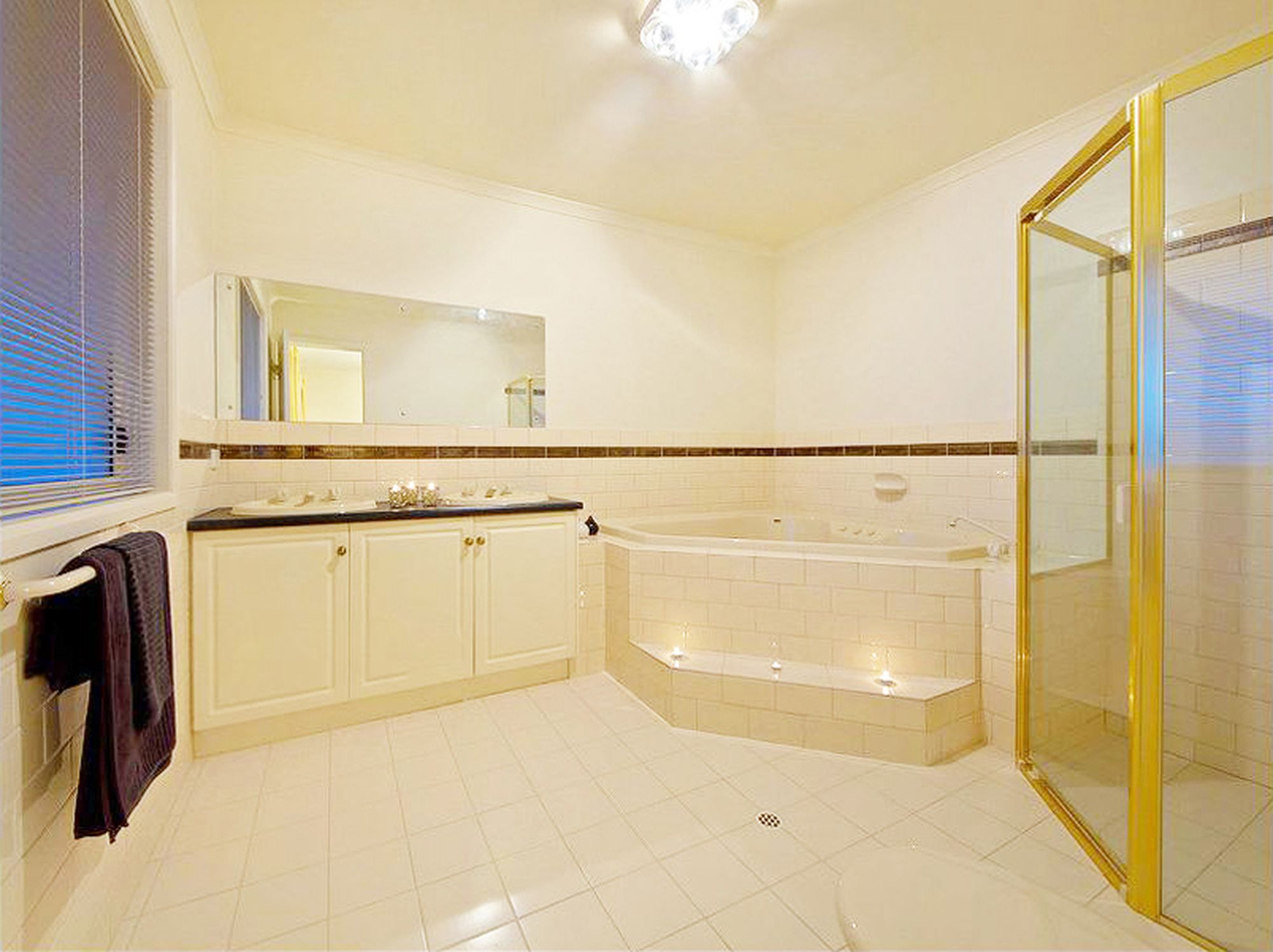 24 Acorn Parade, Oakden