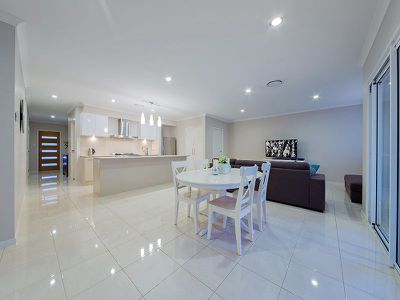 17 Foxwood Circuit, Wakerley