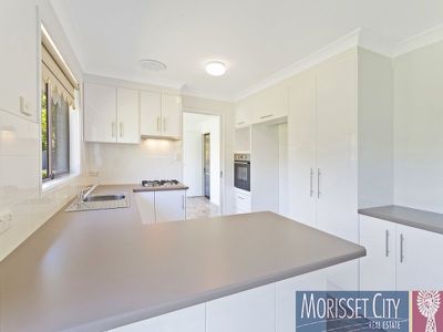 8 Park Avenue, Morisset Park