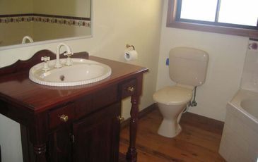 104 Tivendale Road, Officer