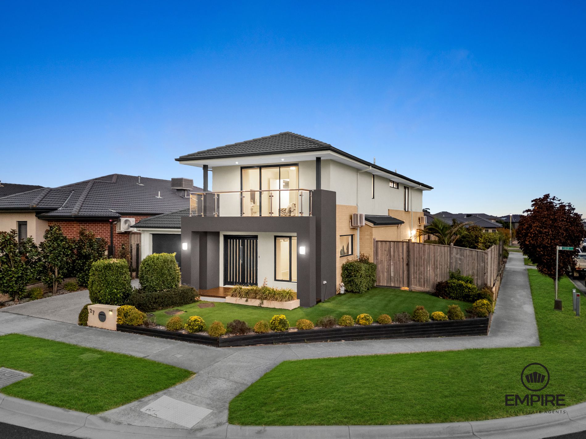 27 Strikeline Crescent, Clyde North