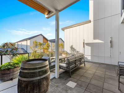 4 Marine Parade, Hobsonville