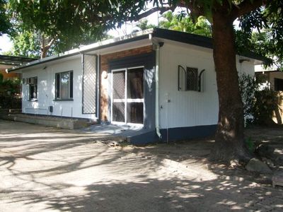 1 / 10 Howard Street, Cooktown