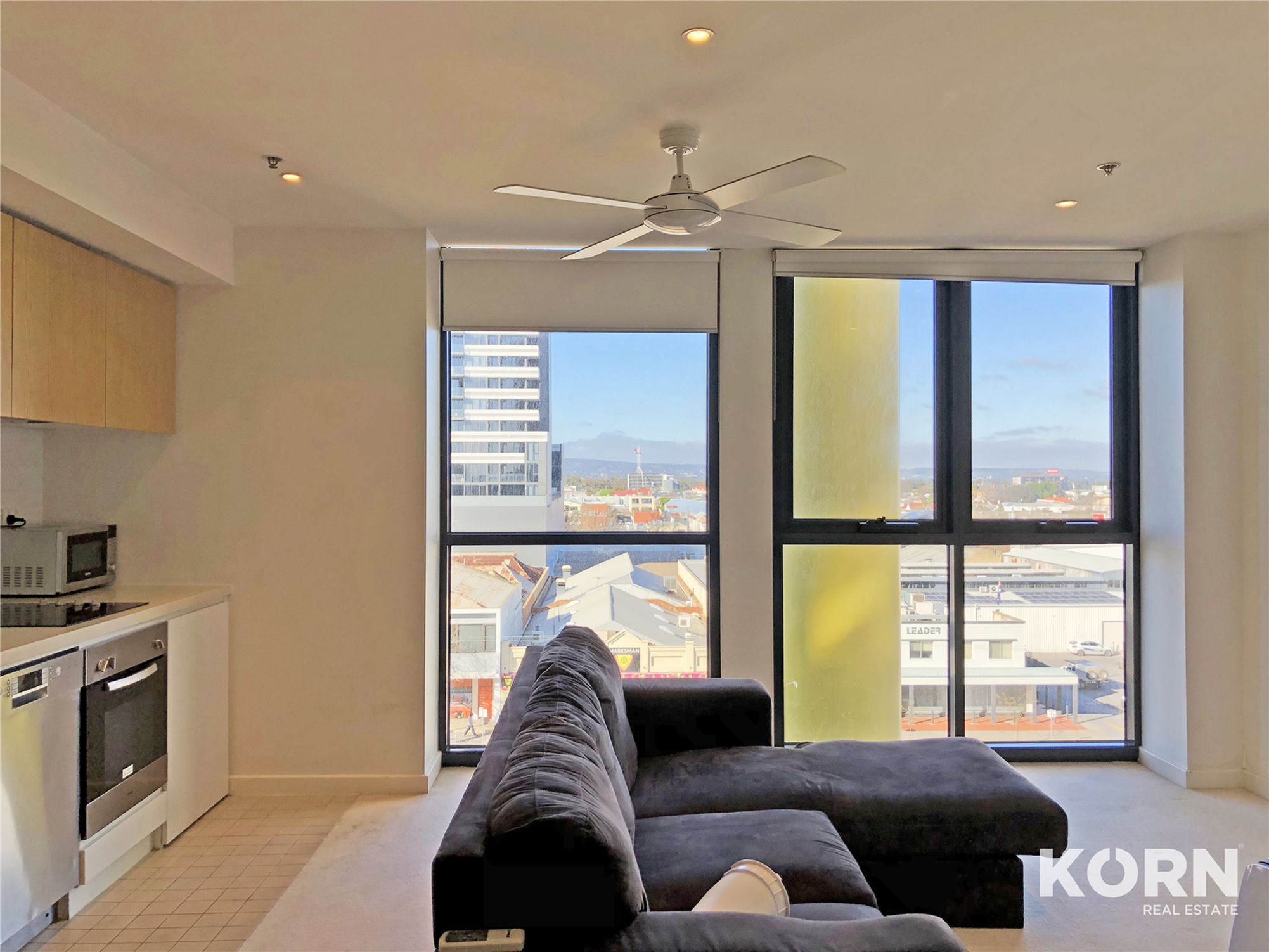 613 / 10 Balfours Way, Adelaide