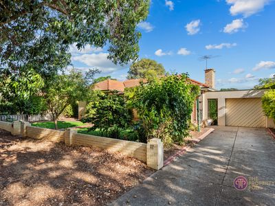 17 Church Street (House), Kelmscott