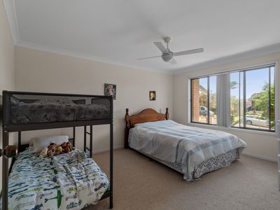 5 Surfers Avenue, Narrawallee