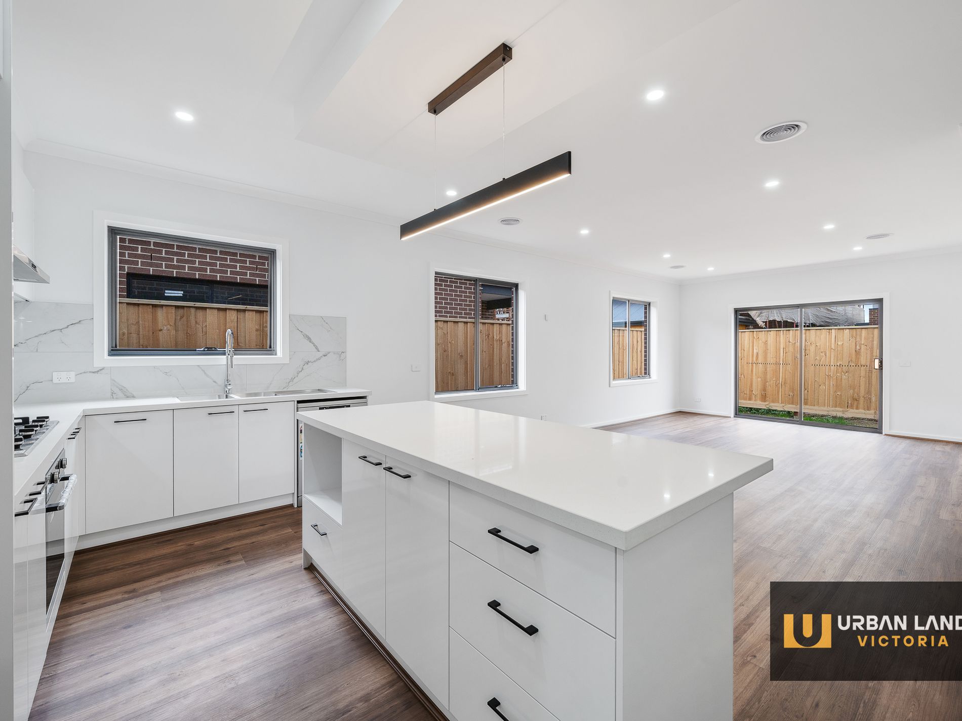 13 stover rd, Clyde North