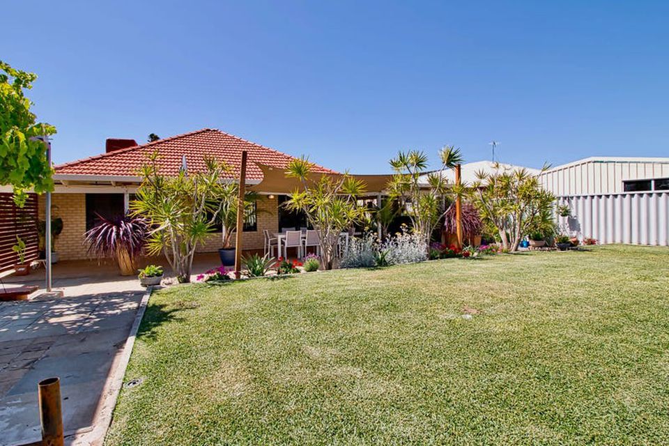 27 Holcombe Road , Warnbro