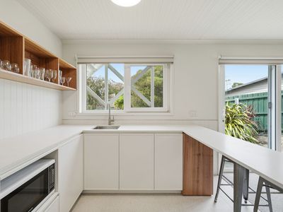 6 Ryans Road, Spring Beach