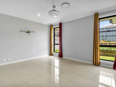 91 Regentville Drive, Elizabeth Hills