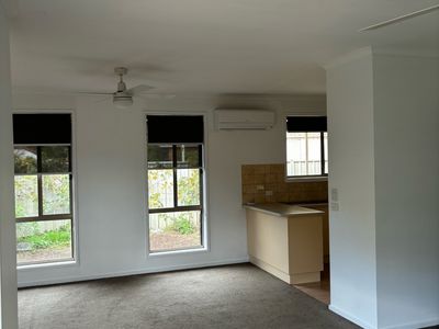 2 / 17 Osullivan Road, Seymour