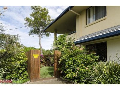 1 / 69 Poinciana Avenue, Tewantin