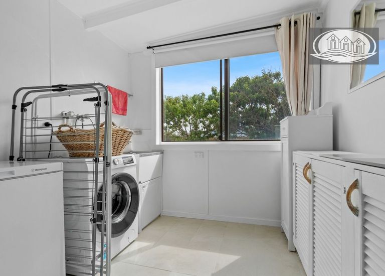 17 Beach Road, Portland