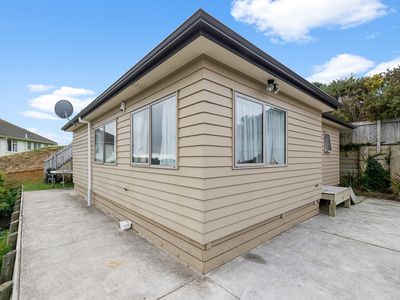 78-80 Waihora Crescent, Waitangirua