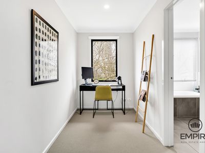 2 Plenty Way, Cranbourne North