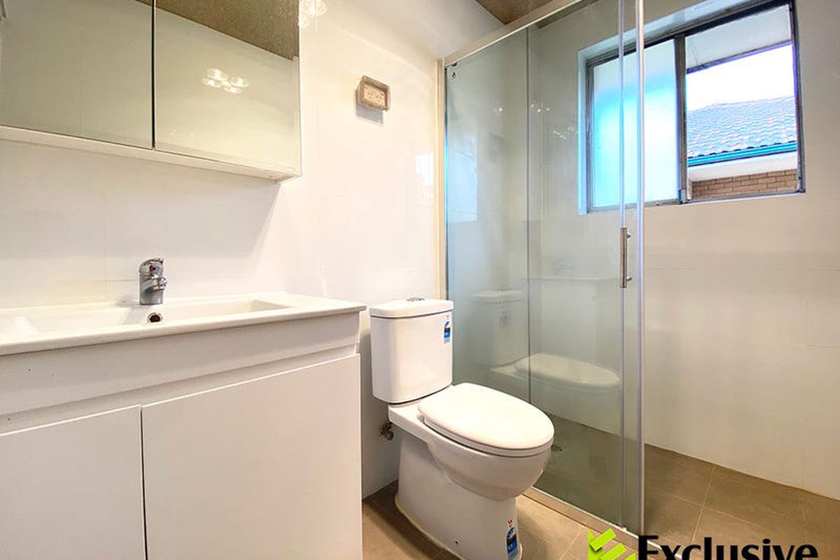4 / 16 Hampstead Road, Homebush West