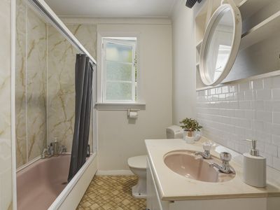 4 Riselaw Road, Calton Hill