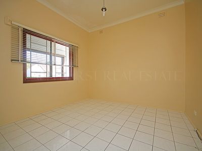 24 Dreadnought Street, Roselands