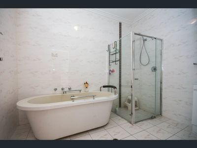 Room 3 / 16 Harvey Circuit, Mawson Lakes