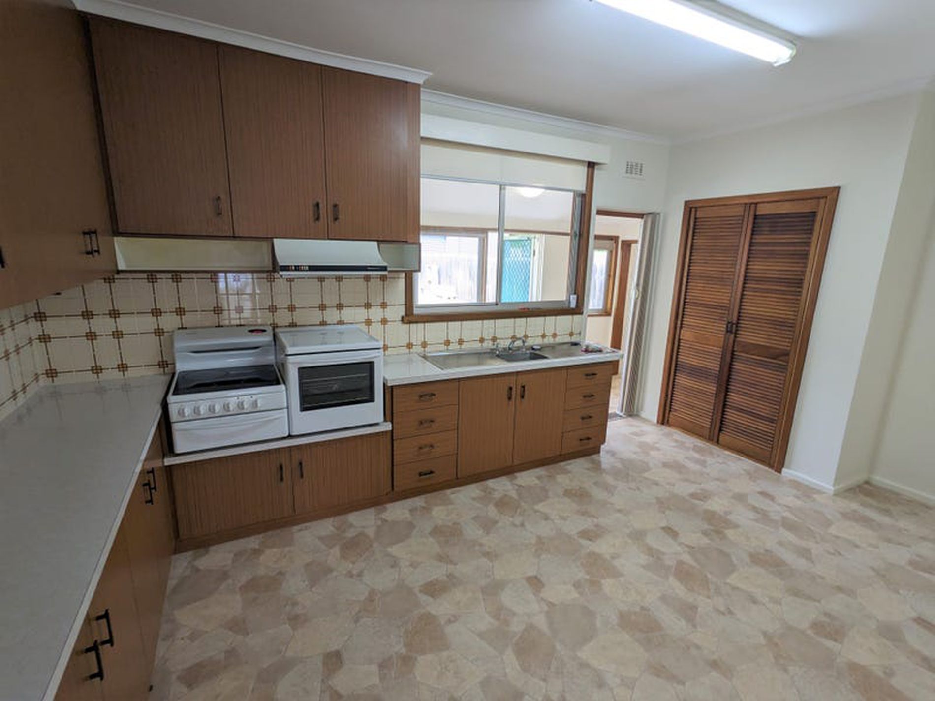 2 Murchison Court, Herne Hill