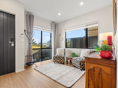 6 Hiki Street, Hobsonville