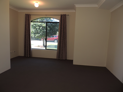 11 St Quentin Parkway, Alexander Heights