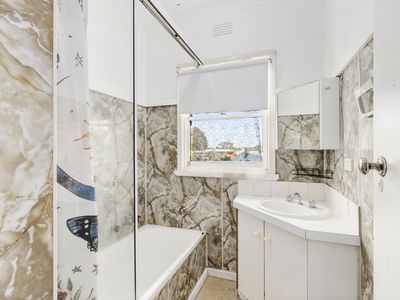 23 Cambra Road, Belmont